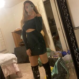 Windsor Elegant Green Off-Shoulder Cutout Dress